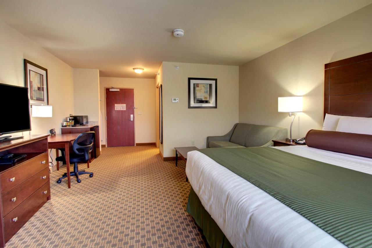 Hotel And 2*